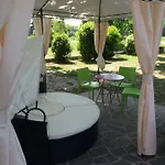 R&b Un A Colori Bed and Breakfast