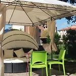 R&b Un A Colori Bed and Breakfast Φεράρα