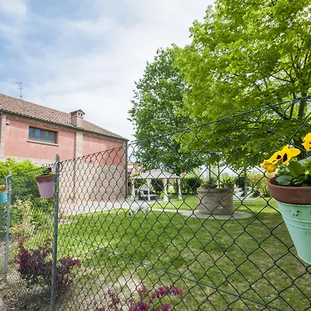 B&B R&b Un A Colori 페라라