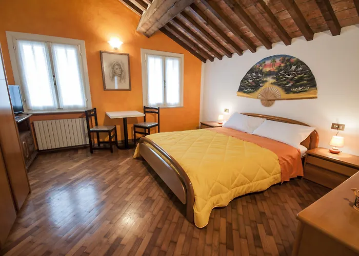 R&b Un A Colori B&B 4*