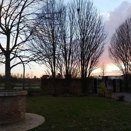 Bed & Breakfast R&b Un A Colori Ferrara