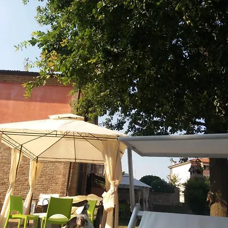 R&b Un A Colori Bed & Breakfast Ferrara