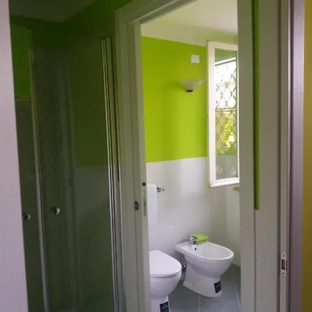 Bed & Breakfast R&b Un A Colori