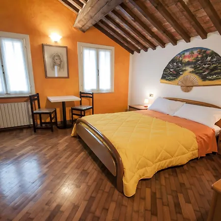 R&b Un A Colori Bed & Breakfast 4*