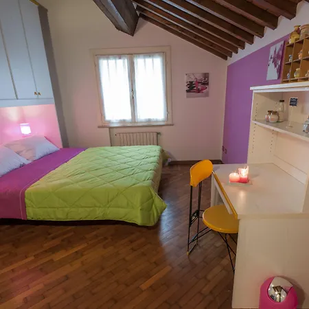 Bed & Breakfast R&b Un A Colori